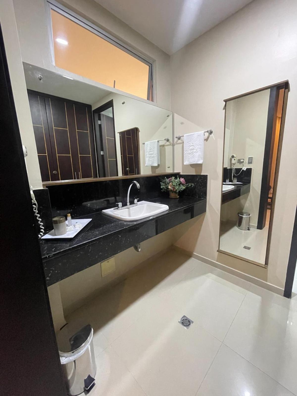 מונטריה Hotel Santorini Loft מראה חיצוני תמונה