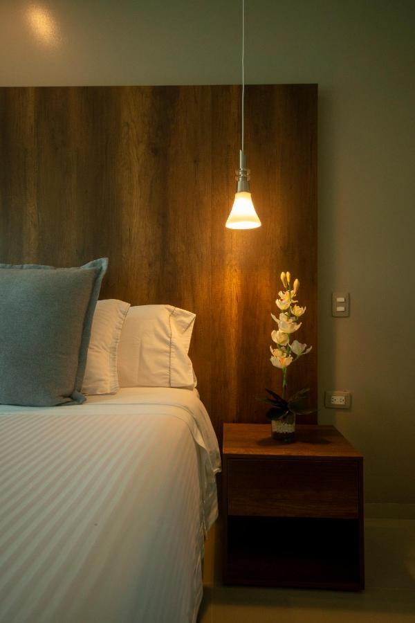 מונטריה Hotel Santorini Loft מראה חיצוני תמונה